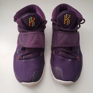 Nike Kyrie Athletic High Top Basketball Youth shoes 5.5